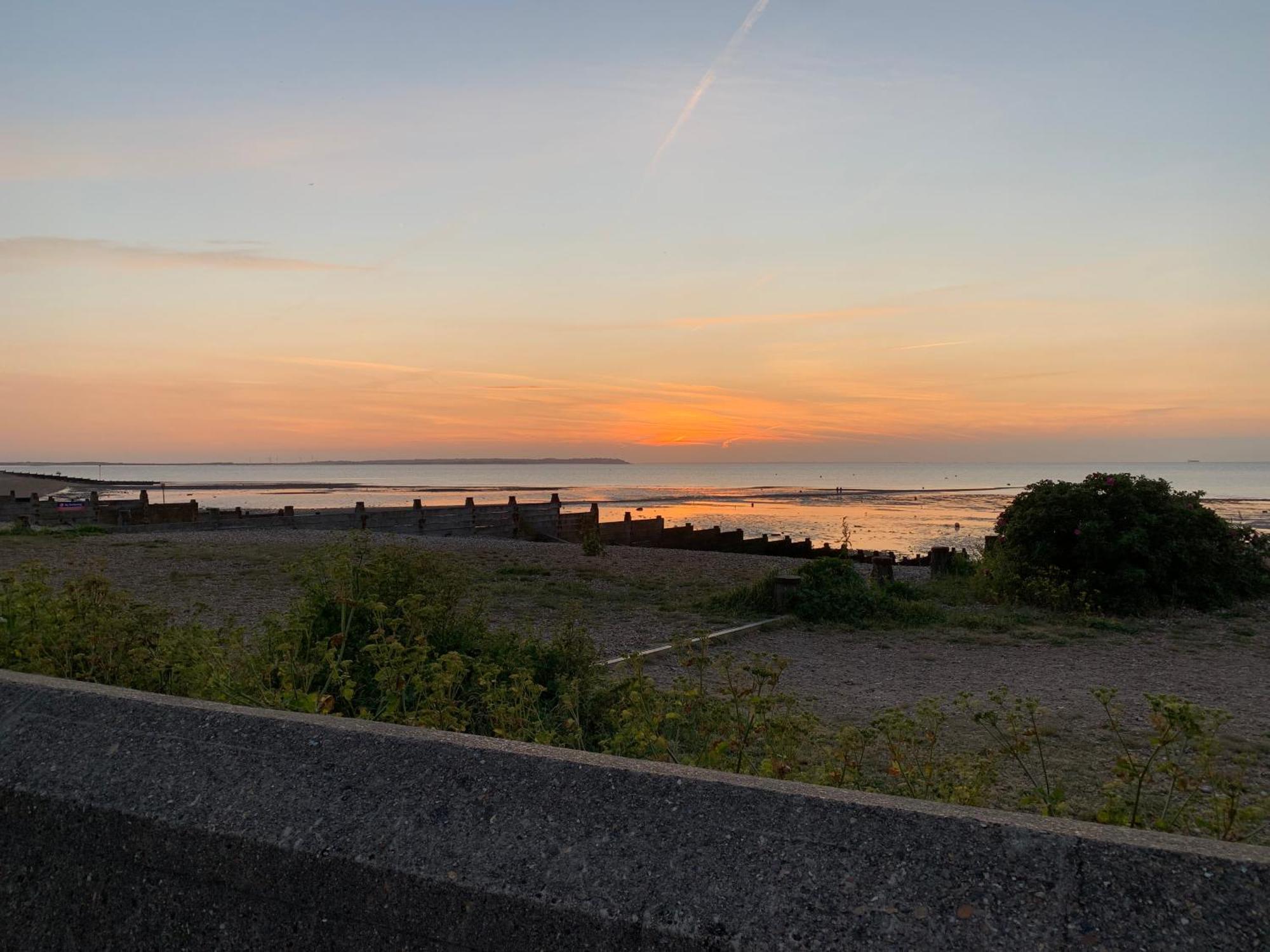 Salty Shore By The Beach In Whitstable Exterior foto